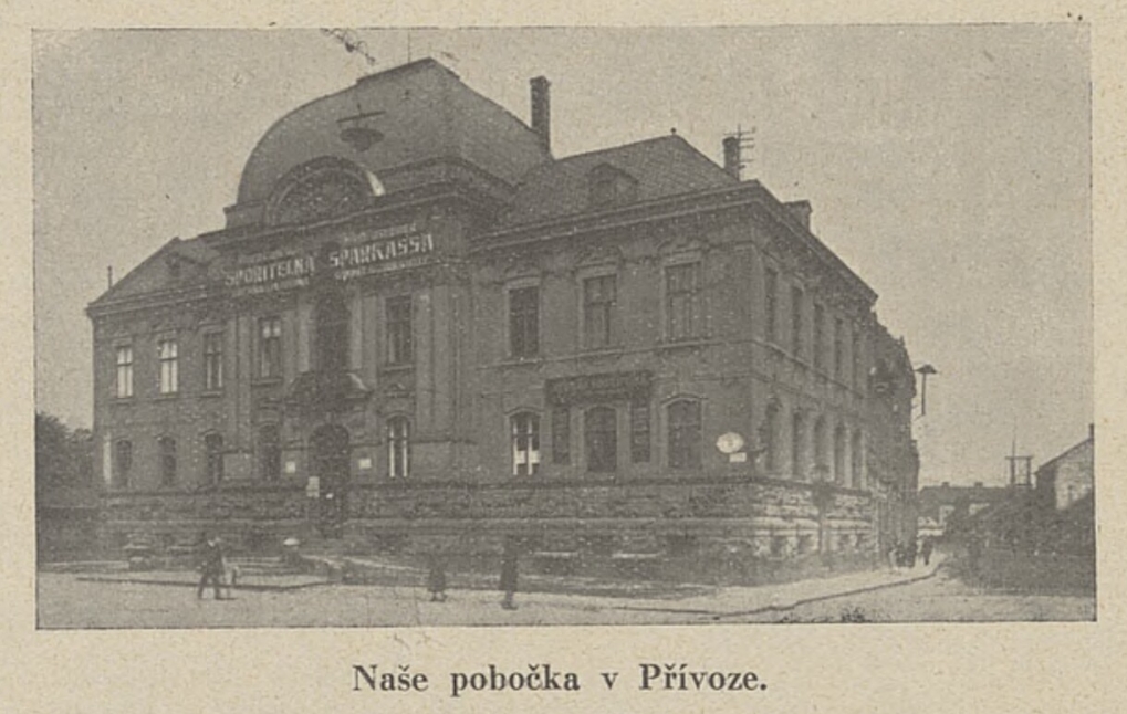 Budova bývalé radnice jako pobočka Moravskoostravské spořitelny